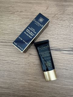 The Total Shield SPF 50 - PA++++ | EviDenS de Beauté