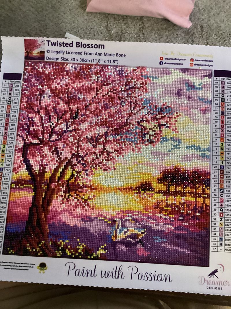 Dreamer Designs 60x80cm ドリーマーデザイン Twisted Blossom Diamond Painting Kit - Dreamer Designs