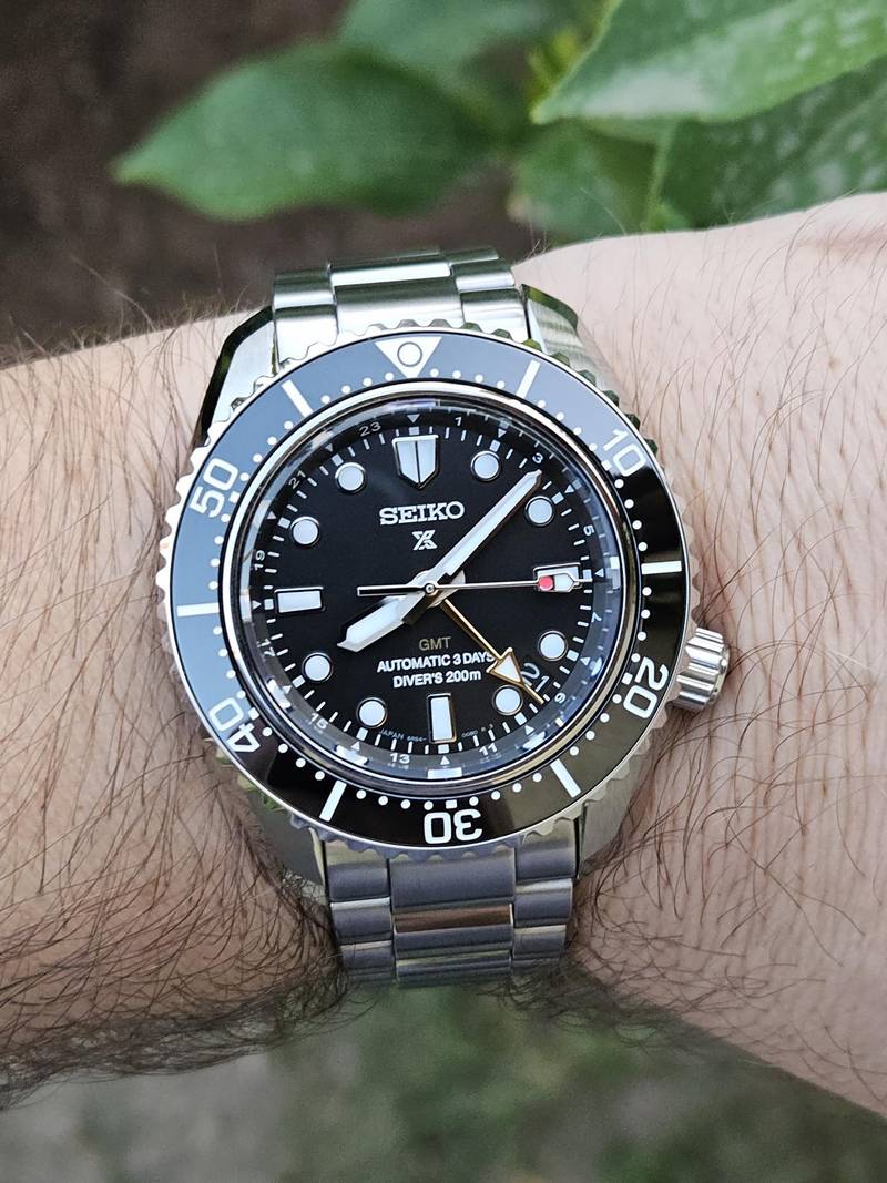Seiko Prospex 200M Automatic Diver Scuba GMT Black Ref. SBEJ011 Seiko Prospex 200M Automatic Diver Scuba GMT Black Ref. SBEJ011