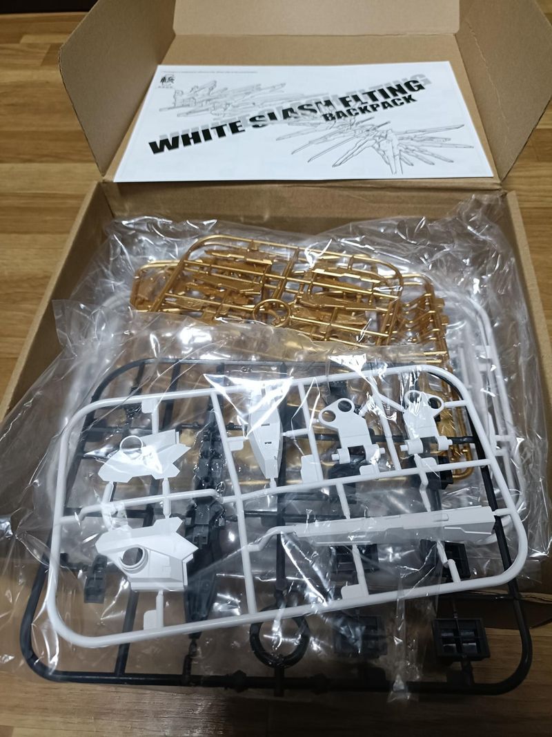 MGEX 1/100サイズ専用 マイティーストライクフリーダム　バックパック 71q+sWb8ipL._UF894,1000_QL80_.jpg