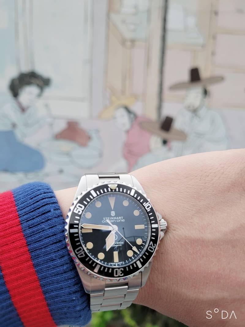 Steinhart Ocean Vintage Military 39 - Gnomon Exclusive