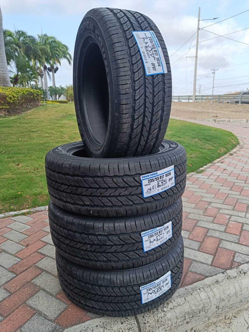 TOYO® OPEN COUNTRY U/T - 215/60R17 96V